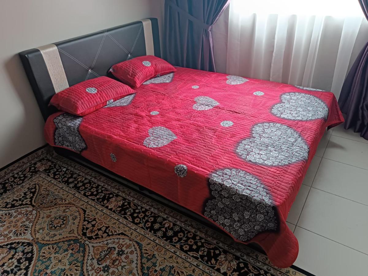 Aisy Homestay Putrajaya Cyberjaya Klia 甘榜龙溪 外观 照片