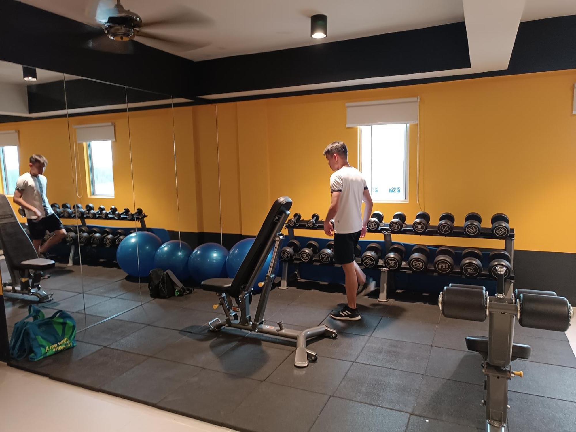 Aisy Homestay Putrajaya Cyberjaya Klia 甘榜龙溪 外观 照片